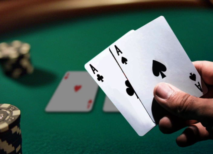 GGPoker桌面客户端与游戏内容展示